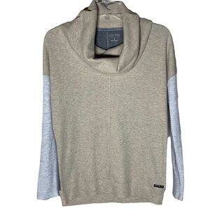 Calvin Klein Performance Quick dry long sleeve pullover
